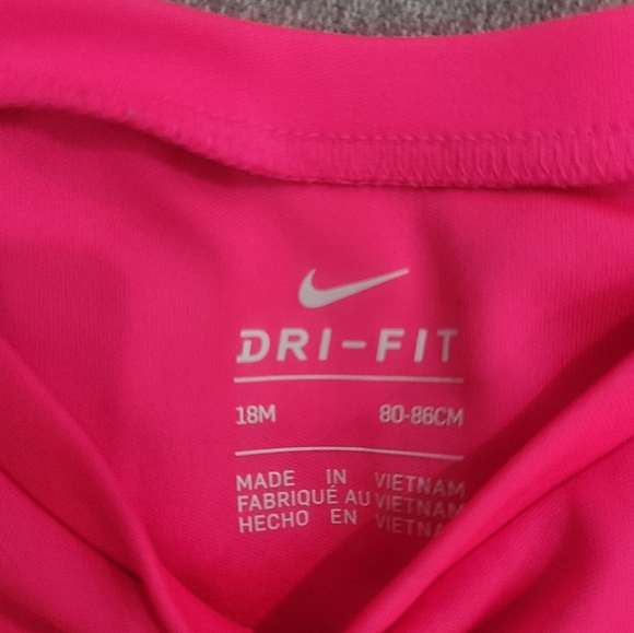 Nike girls set - Picture 2 of 2